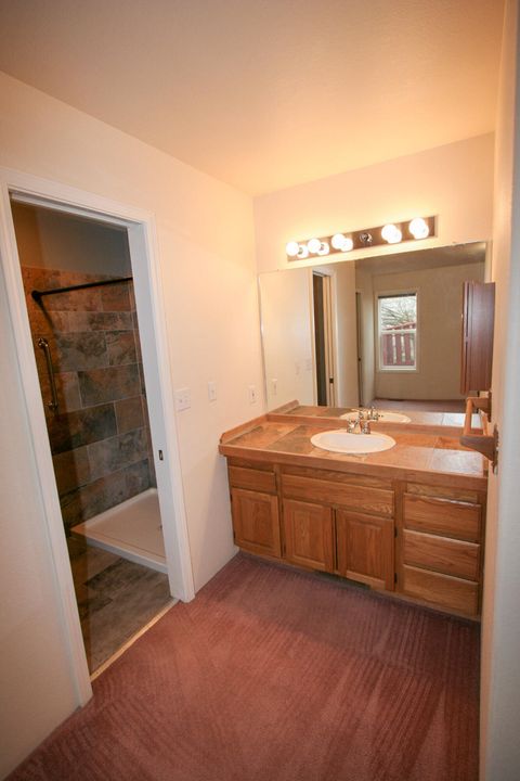 Tiny photo for 167 Peach Street, Klamath Falls, OR 97601 (MLS # 220212745)