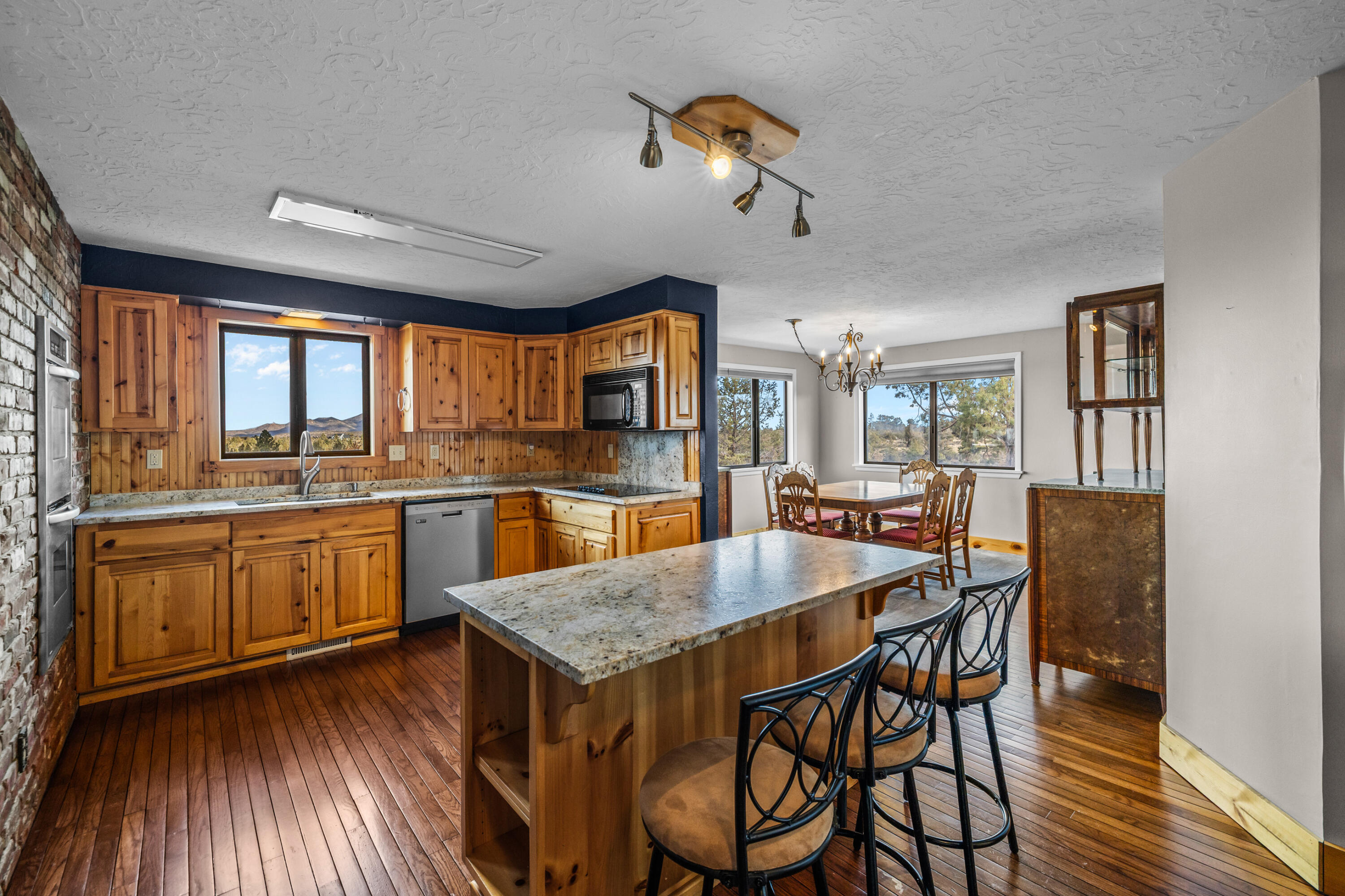 Howells Hilltop - Residential