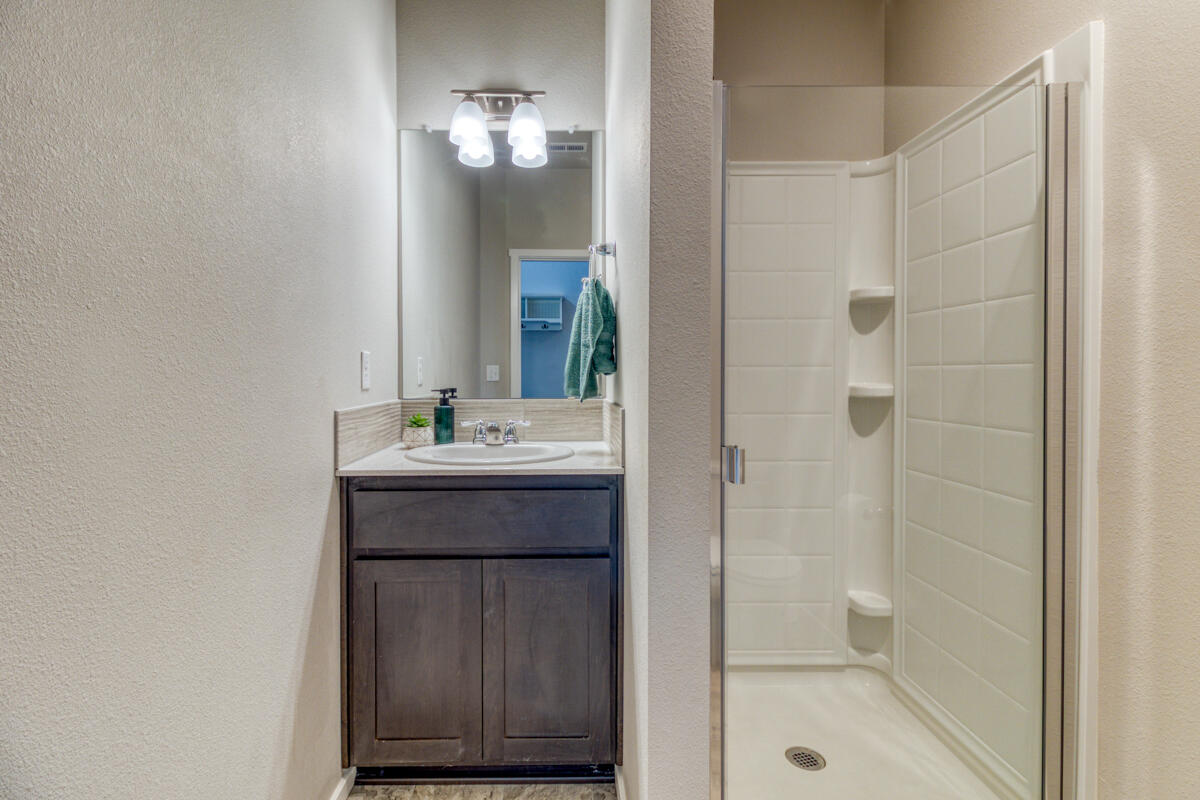 61593 SE Lorenzo Drive