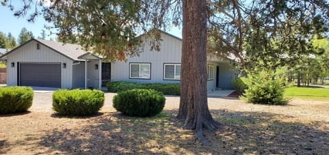 Photo of 16015 Sunset Lane, La Pine, OR 97739 (MLS # 220207490)