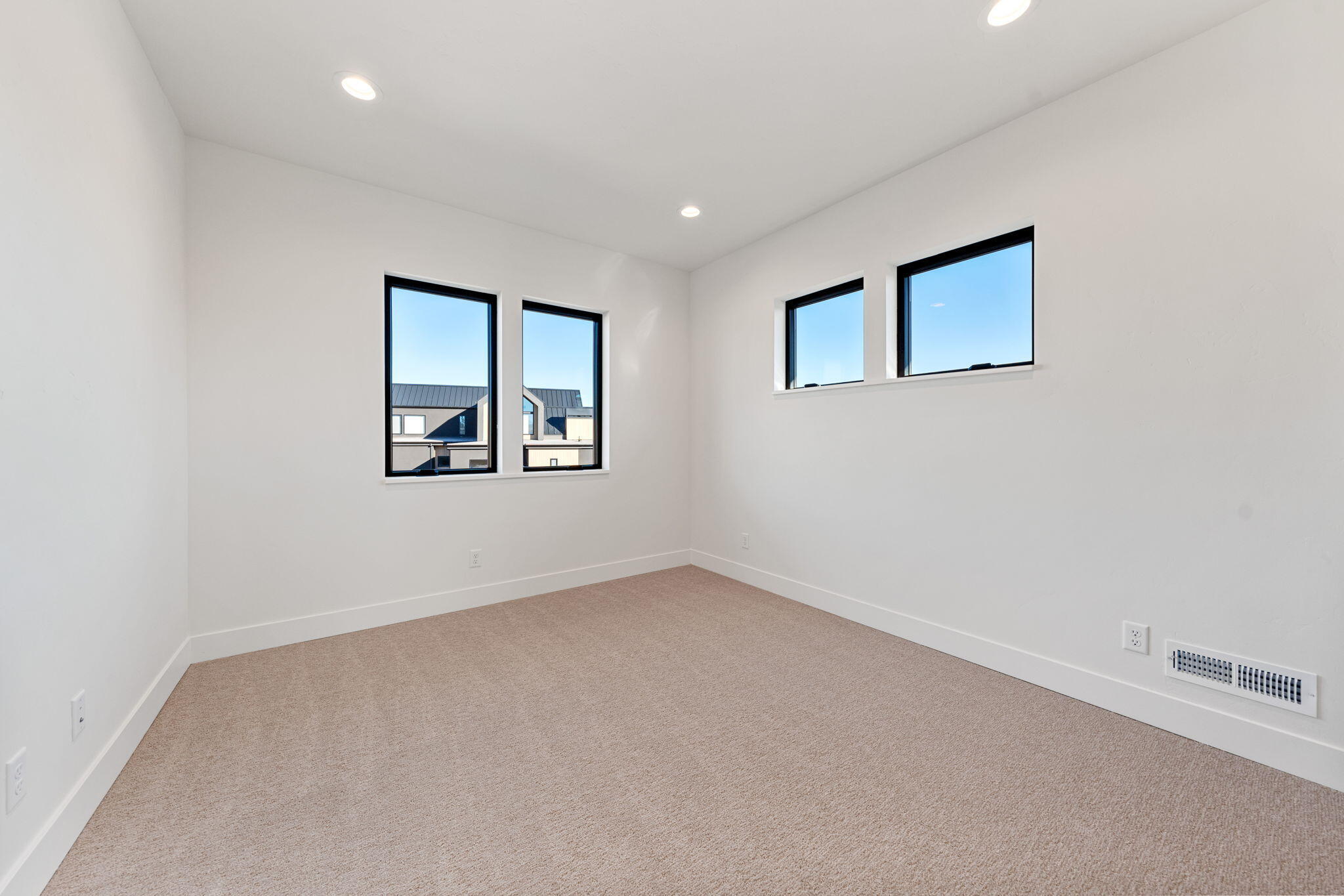 Discovery West Phase 5 - Residential