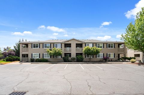 1990 Skypark Drive Medford OR 97504