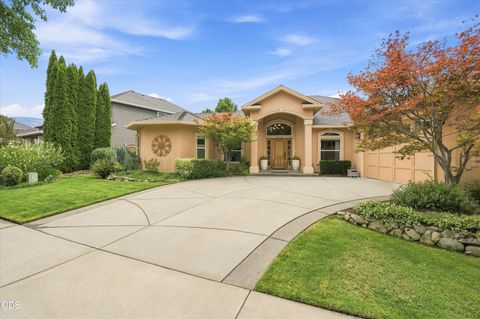 Tiny photo for 3716 Sherwood Park Drive, Medford, OR 97504 (MLS # 220225848)