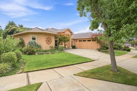 Tiny photo for 3716 Sherwood Park Drive, Medford, OR 97504 (MLS # 220225848)
