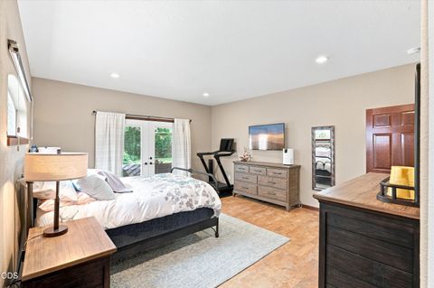 Tiny photo for 3716 Sherwood Park Drive, Medford, OR 97504 (MLS # 220225848)