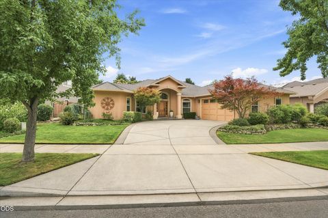 Tiny photo for 3716 Sherwood Park Drive, Medford, OR 97504 (MLS # 220225848)