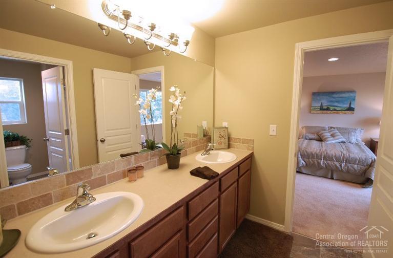 Pettigrew Place - Residential