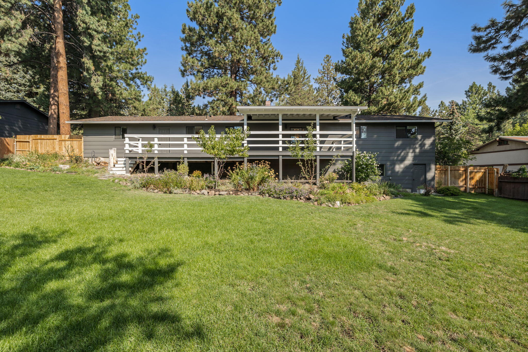 Pine West - Residential