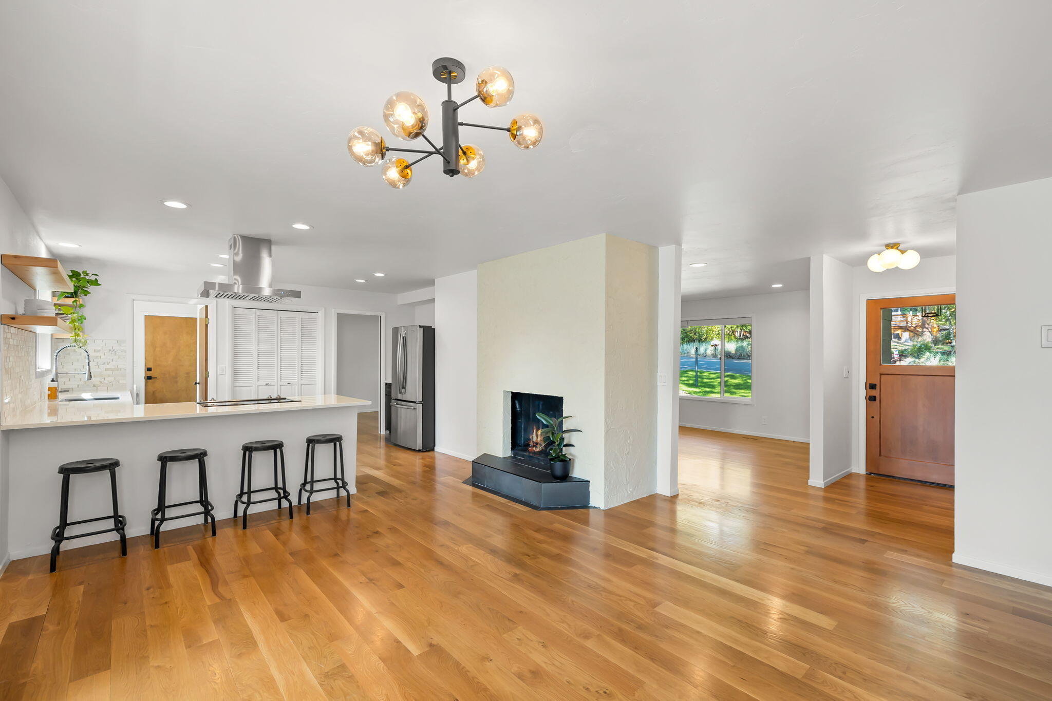 Pine West - Residential