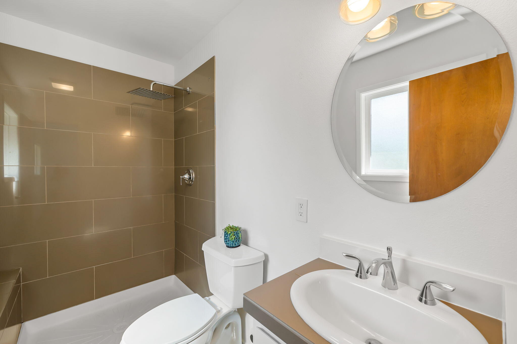 Pine West - Residential