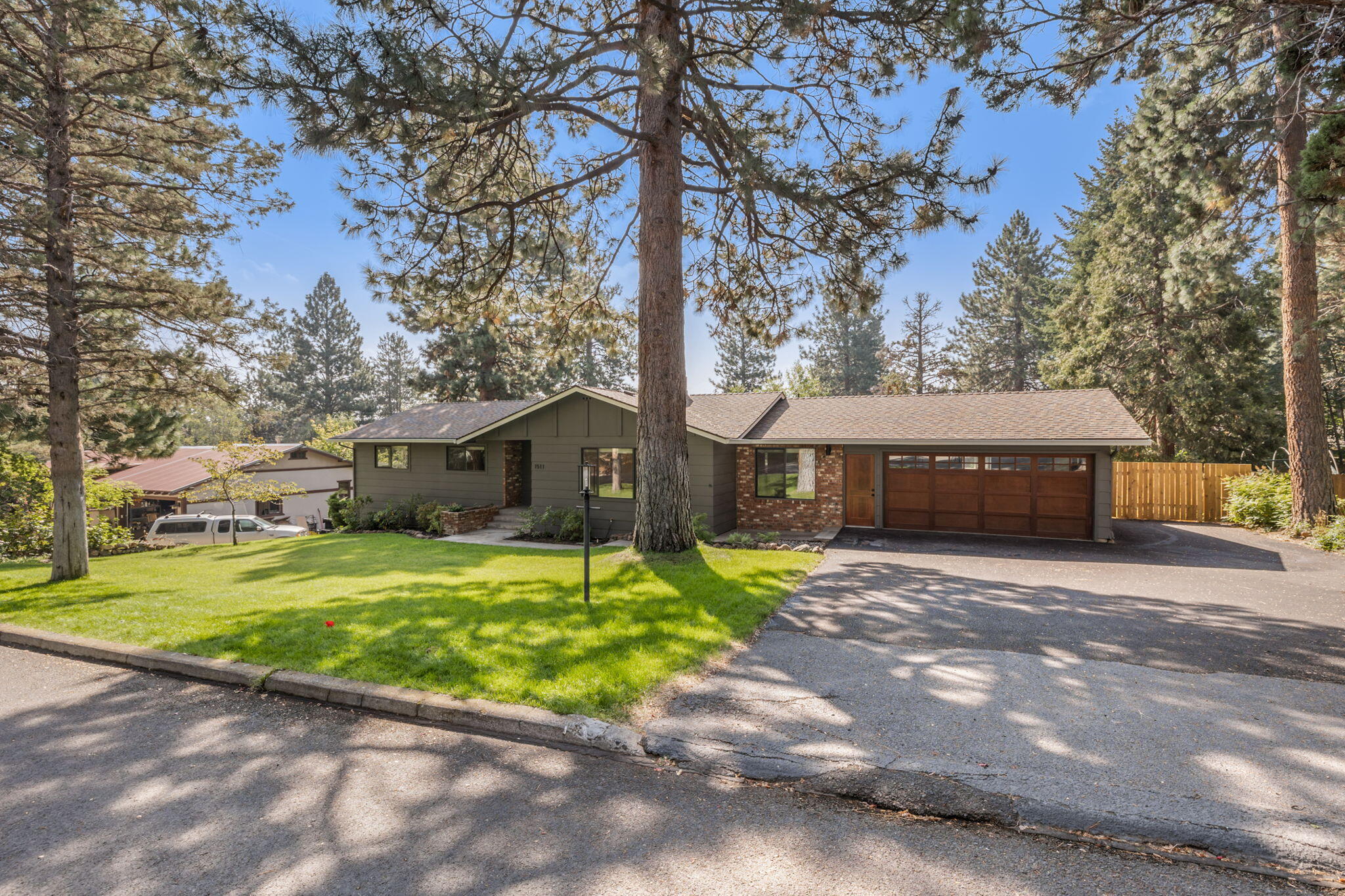 Pine West - Residential