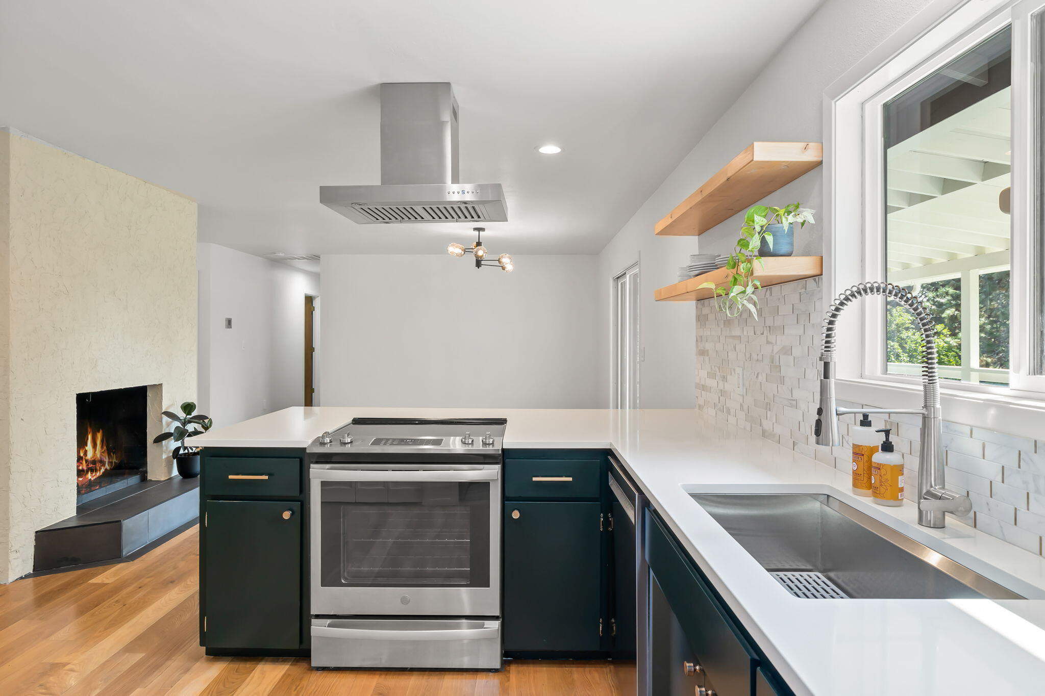 Pine West - Residential