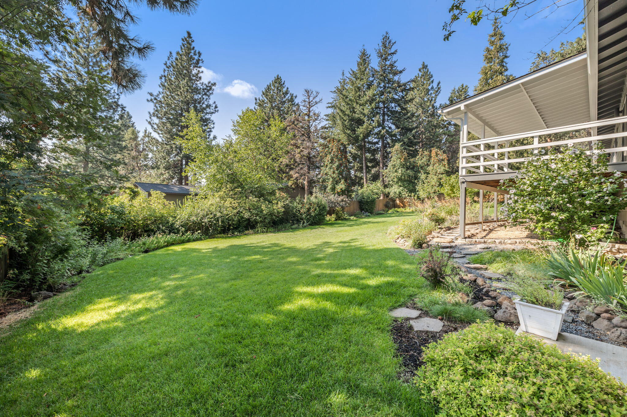 Pine West - Residential