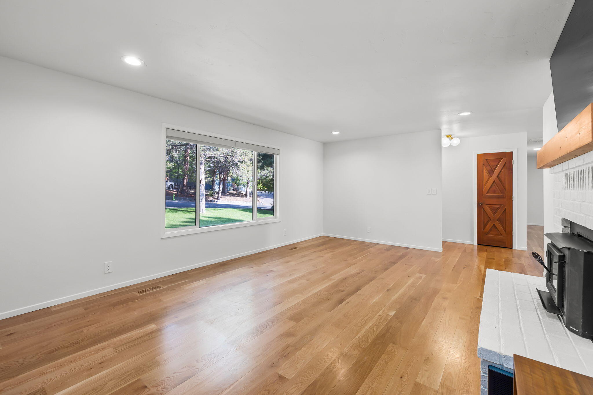 Pine West - Residential