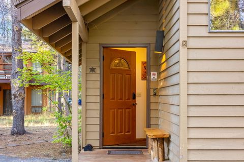 Tiny photo for 57328 Mountain View Lane, Sunriver, OR 97707 (MLS # 220210301)