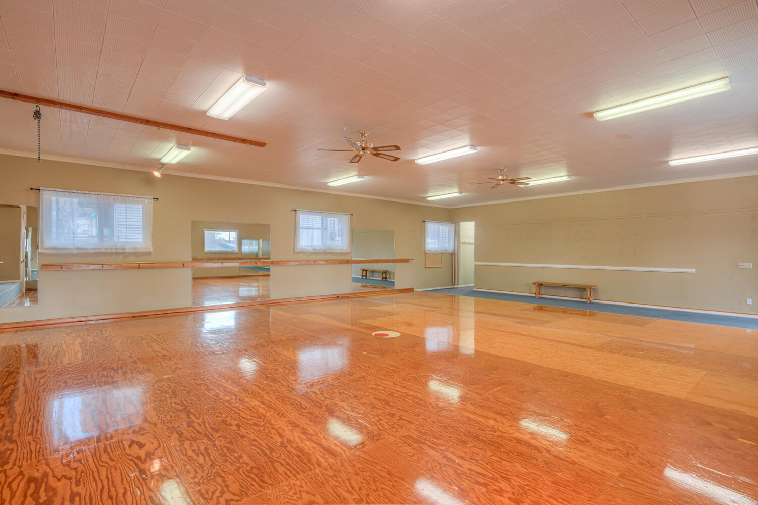 Wiestoria - Commercial Sale