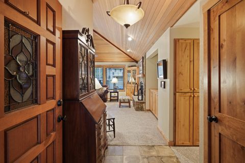 Tiny photo for 57809 Mount Rainier Lane #11, Sunriver, OR 97707 (MLS # 220217402)