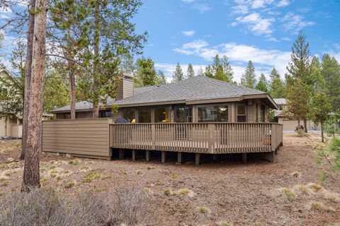 Tiny photo for 57809 Mount Rainier Lane #11, Sunriver, OR 97707 (MLS # 220217402)