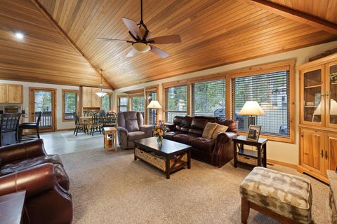 Tiny photo for 57809 Mount Rainier Lane #11, Sunriver, OR 97707 (MLS # 220217402)