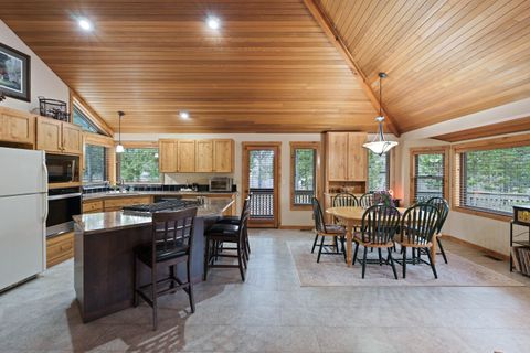 Tiny photo for 57809 Mount Rainier Lane #11, Sunriver, OR 97707 (MLS # 220217402)