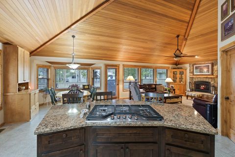 Tiny photo for 57809 Mount Rainier Lane #11, Sunriver, OR 97707 (MLS # 220217402)