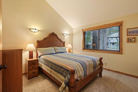 Tiny photo for 57809 Mount Rainier Lane #11, Sunriver, OR 97707 (MLS # 220217402)