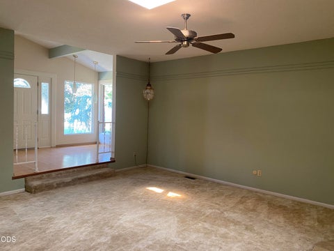 Tiny photo for 2433 Redwood Drive, Klamath Falls, OR 97601 (MLS # 220226628)