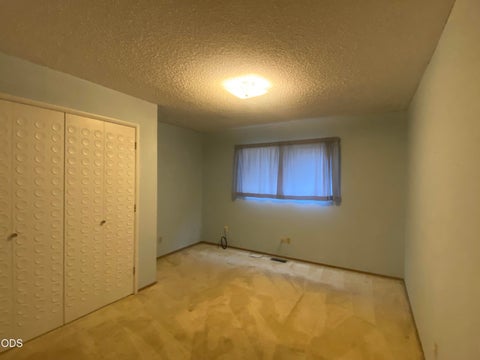 Tiny photo for 2433 Redwood Drive, Klamath Falls, OR 97601 (MLS # 220226628)