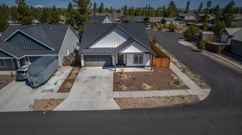 Tiny photo for 16662 Cabin Lake Lane, La Pine, OR 97739 (MLS # 220200615)