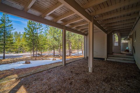 Tiny photo for 17948 Shadow Lane #7, Sunriver, OR 97707 (MLS # 220221638)