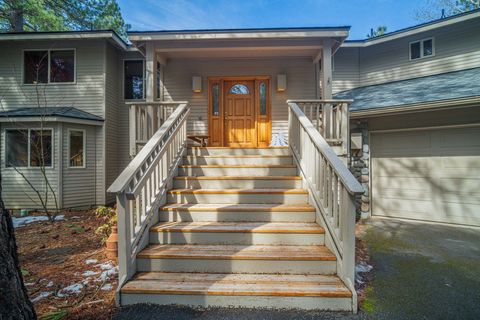 Tiny photo for 17948 Shadow Lane #7, Sunriver, OR 97707 (MLS # 220221638)