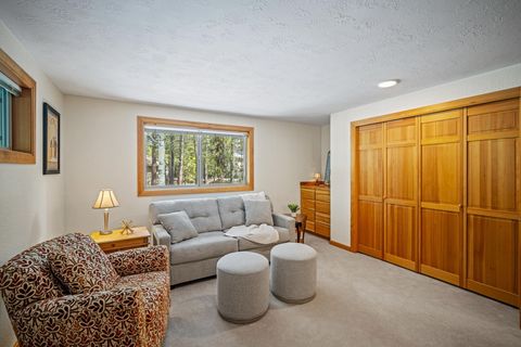 Tiny photo for 17948 Shadow Lane #7, Sunriver, OR 97707 (MLS # 220221638)