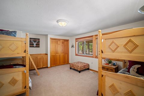 Tiny photo for 17948 Shadow Lane #7, Sunriver, OR 97707 (MLS # 220221638)
