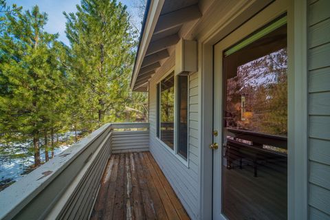 Tiny photo for 17948 Shadow Lane #7, Sunriver, OR 97707 (MLS # 220221638)