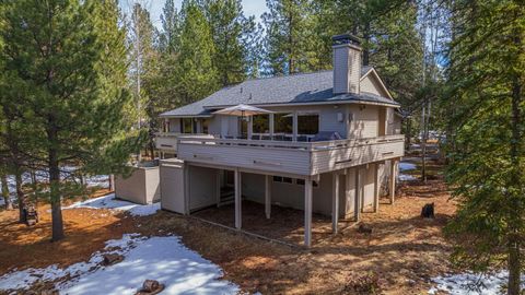 Tiny photo for 17948 Shadow Lane #7, Sunriver, OR 97707 (MLS # 220221638)