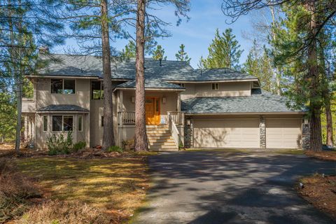 Tiny photo for 17948 Shadow Lane #7, Sunriver, OR 97707 (MLS # 220221638)