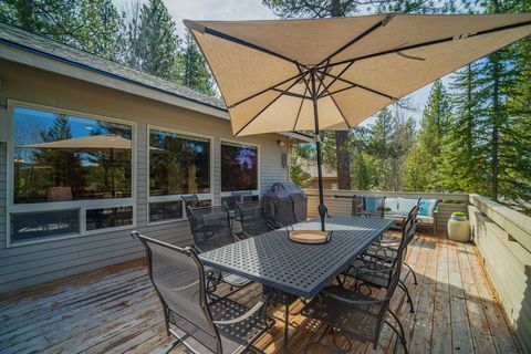 Tiny photo for 17948 Shadow Lane #7, Sunriver, OR 97707 (MLS # 220221638)