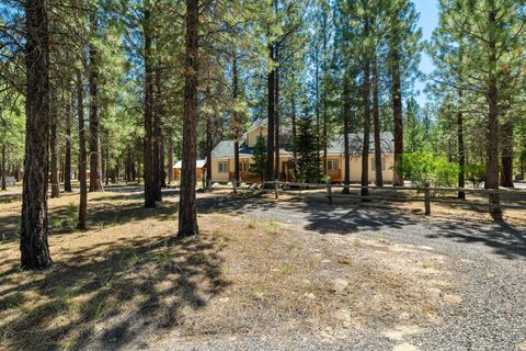 Tiny photo for 14907 Ponderosa Loop, La Pine, OR 97739 (MLS # 220216467)