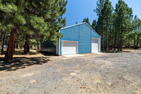 Tiny photo for 14907 Ponderosa Loop, La Pine, OR 97739 (MLS # 220216467)