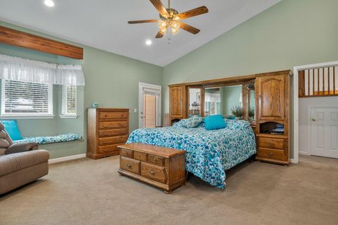 Tiny photo for 14907 Ponderosa Loop, La Pine, OR 97739 (MLS # 220216467)