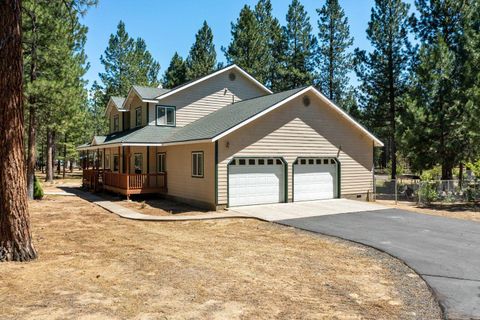 Tiny photo for 14907 Ponderosa Loop, La Pine, OR 97739 (MLS # 220216467)