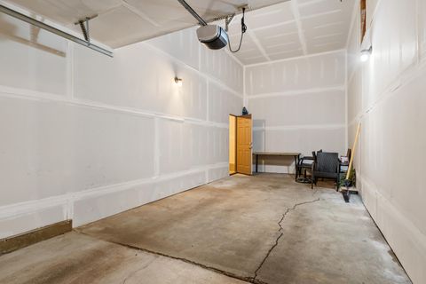 Tiny photo for 56926 E Park Lane #12, Sunriver, OR 97707 (MLS # 220215696)