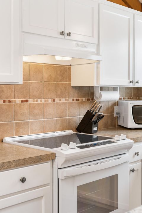 Tiny photo for 56926 E Park Lane #12, Sunriver, OR 97707 (MLS # 220215696)