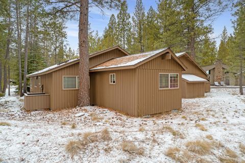 Tiny photo for 56926 E Park Lane #12, Sunriver, OR 97707 (MLS # 220215696)