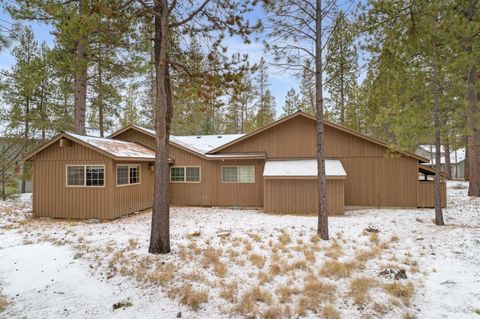 Tiny photo for 56926 E Park Lane #12, Sunriver, OR 97707 (MLS # 220215696)