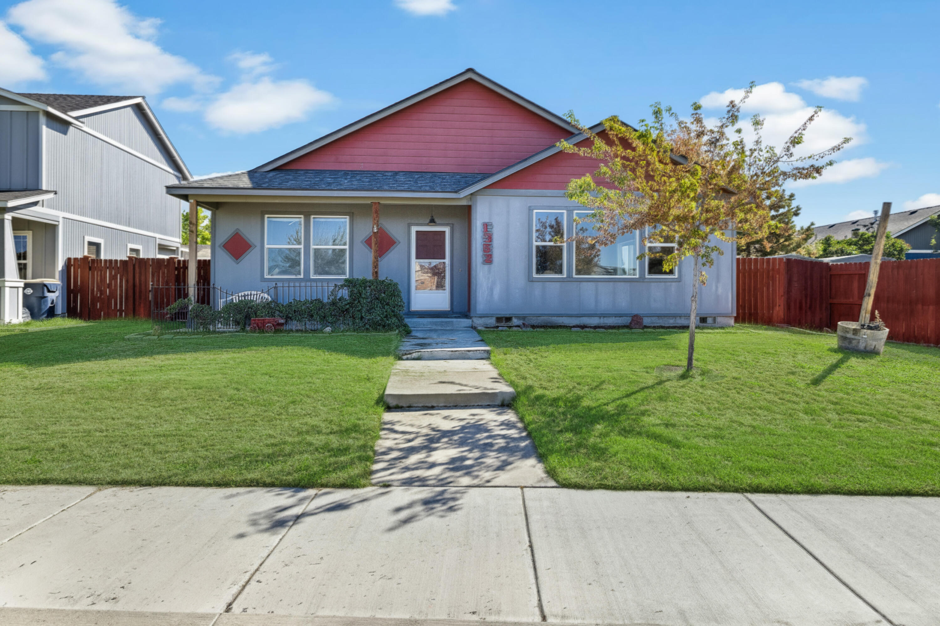 1352 SW 35th Street
