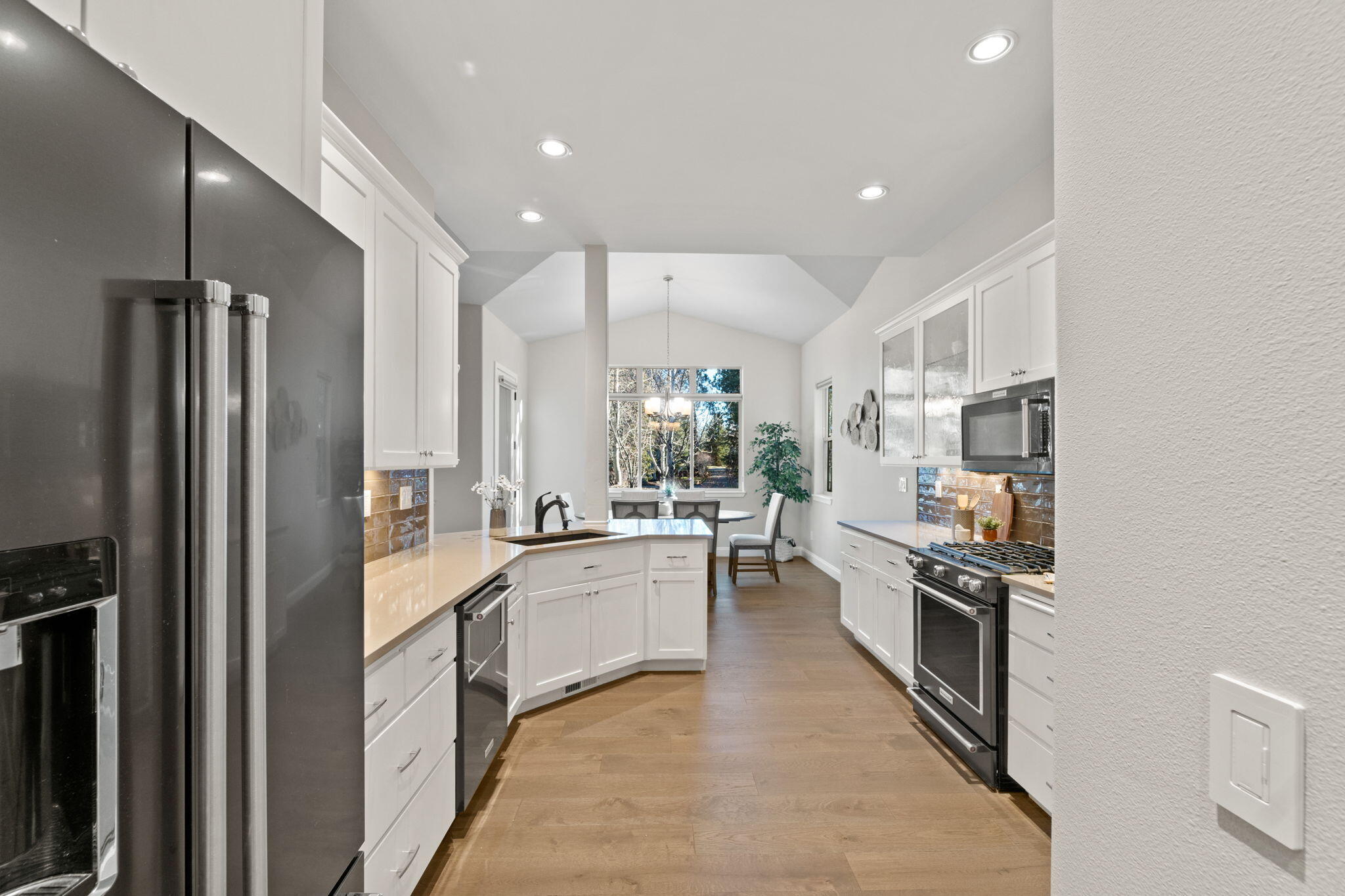 Broken Top - Residential