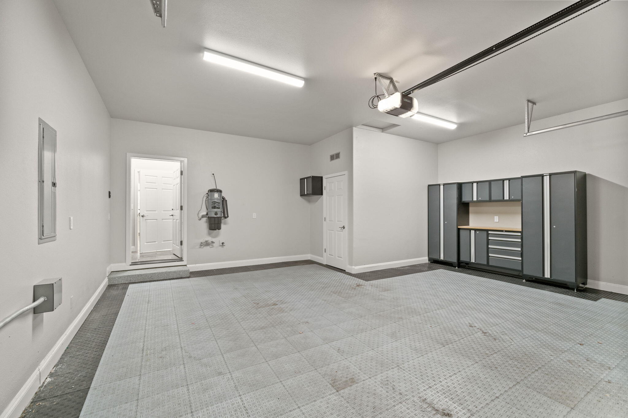 Broken Top - Residential