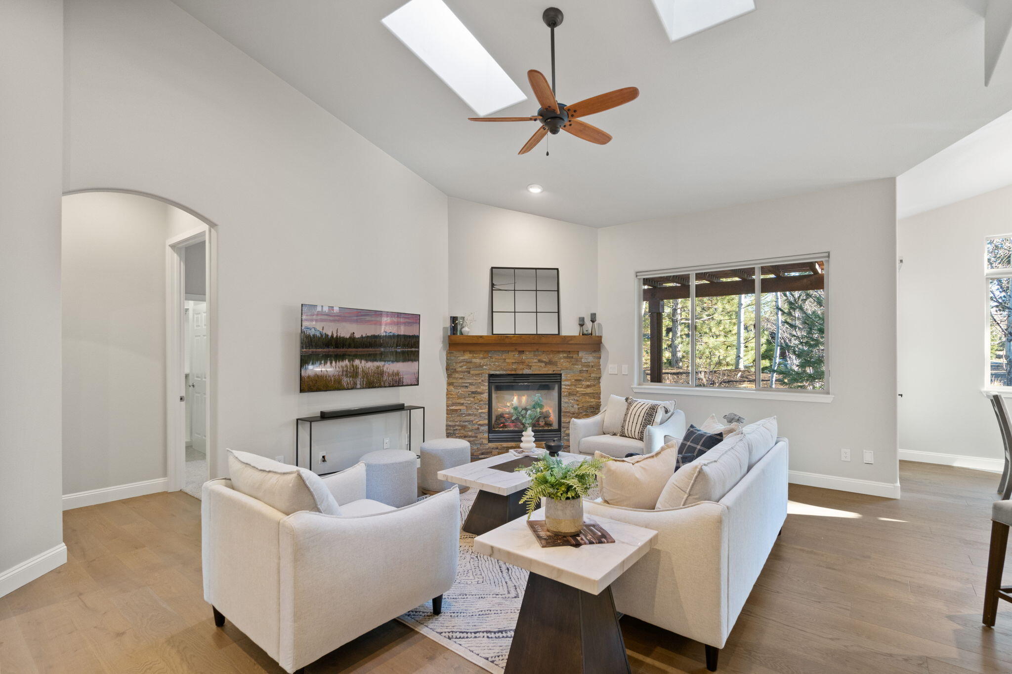 Broken Top - Residential