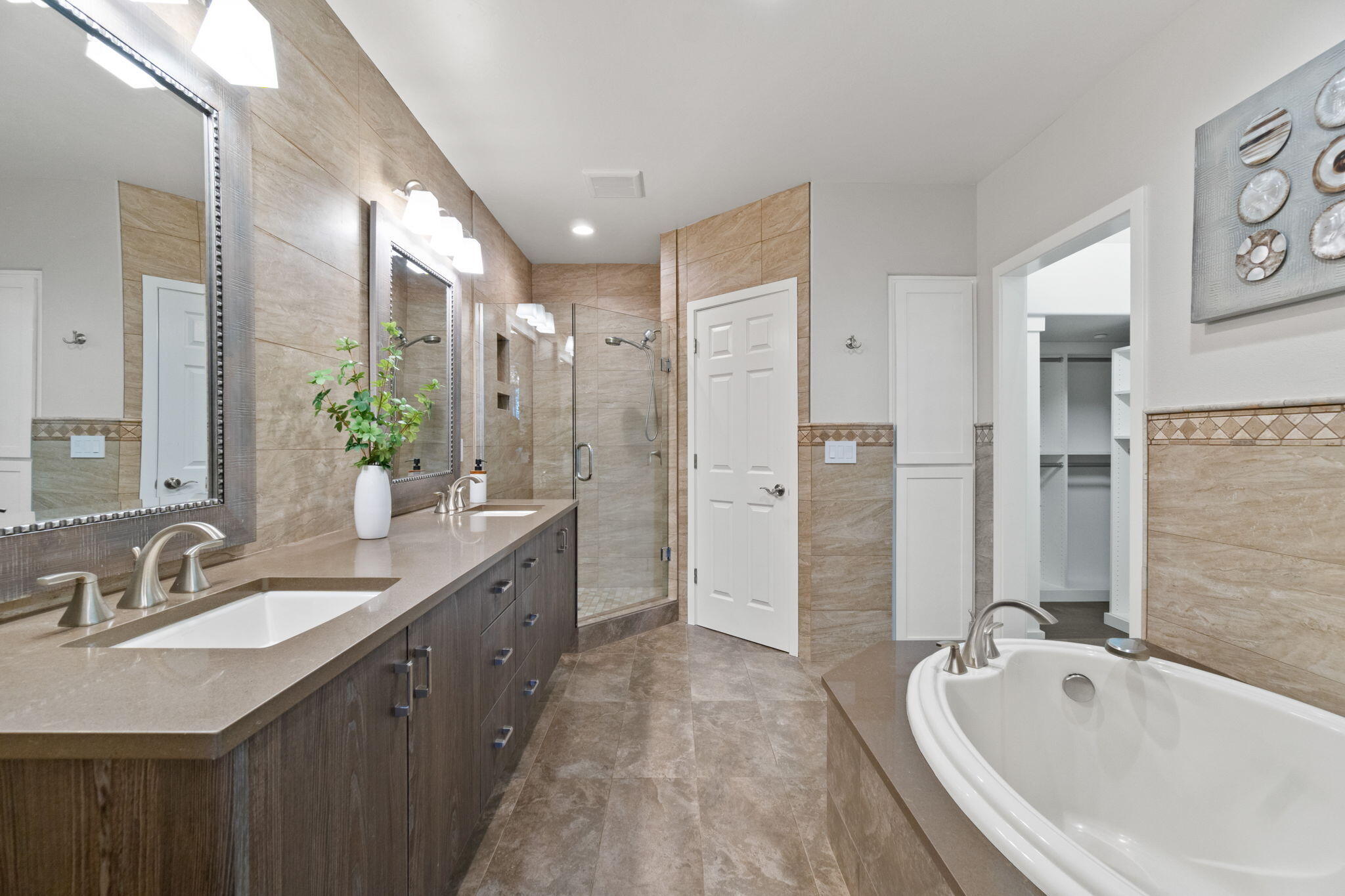 Broken Top - Residential